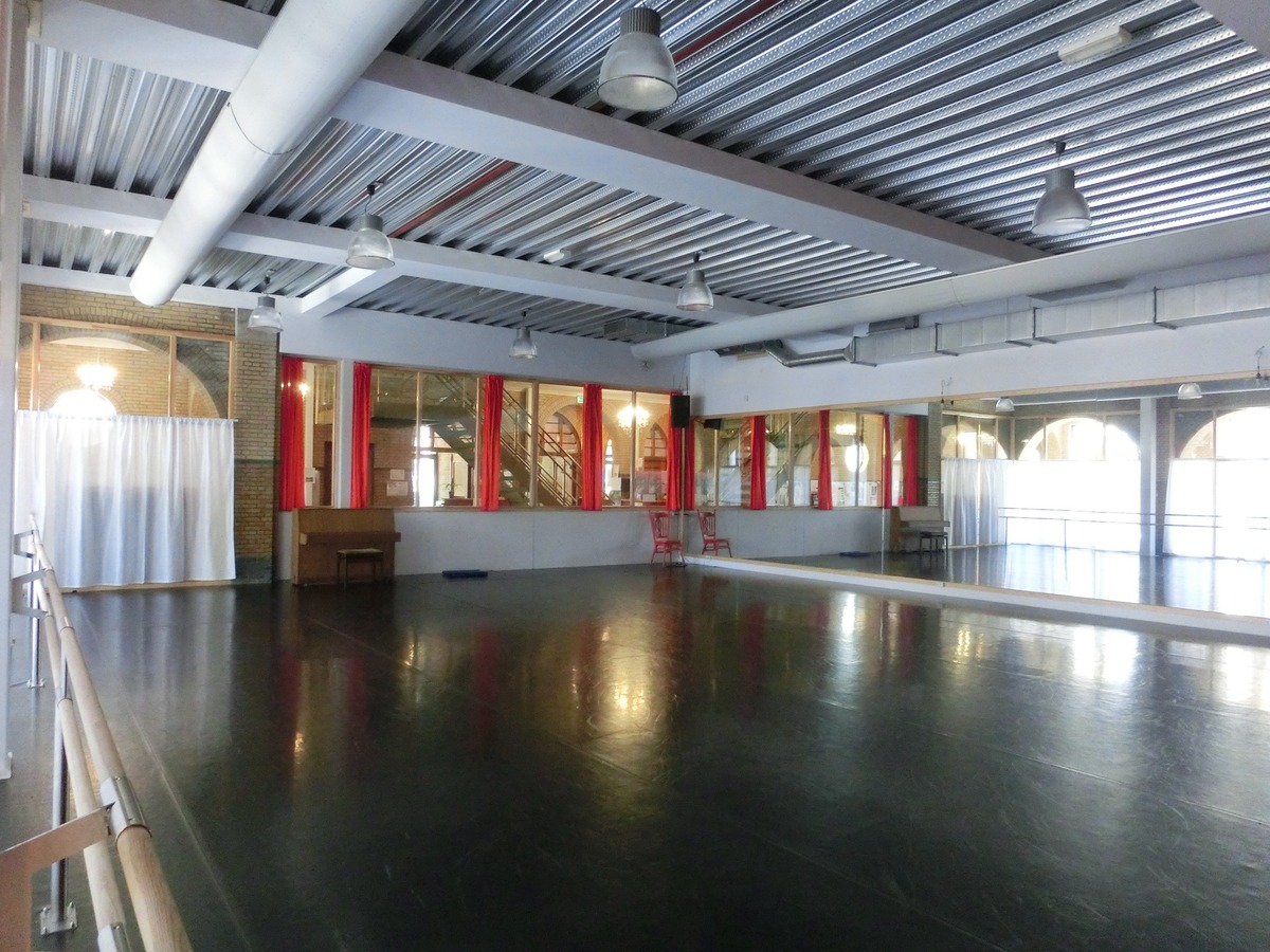Espejos gigantes para gimnasios y estudios de danza - Vidriera Monza Mexicali